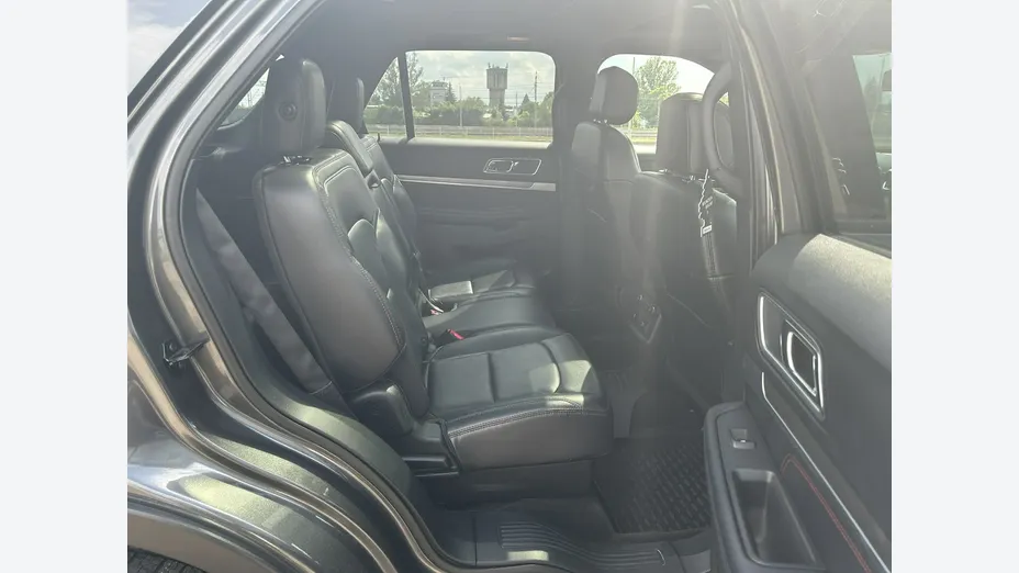 FORD Explorer -