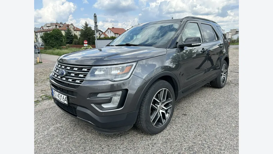 FORD Explorer -