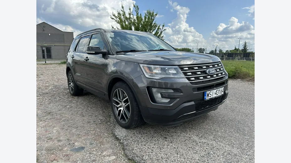 FORD Explorer -
