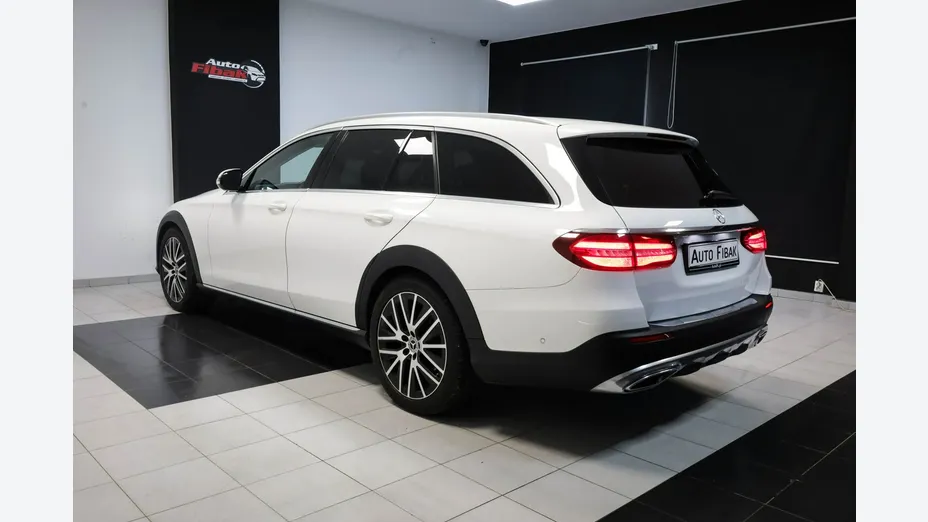 MERCEDES-BENZ E Klasa -