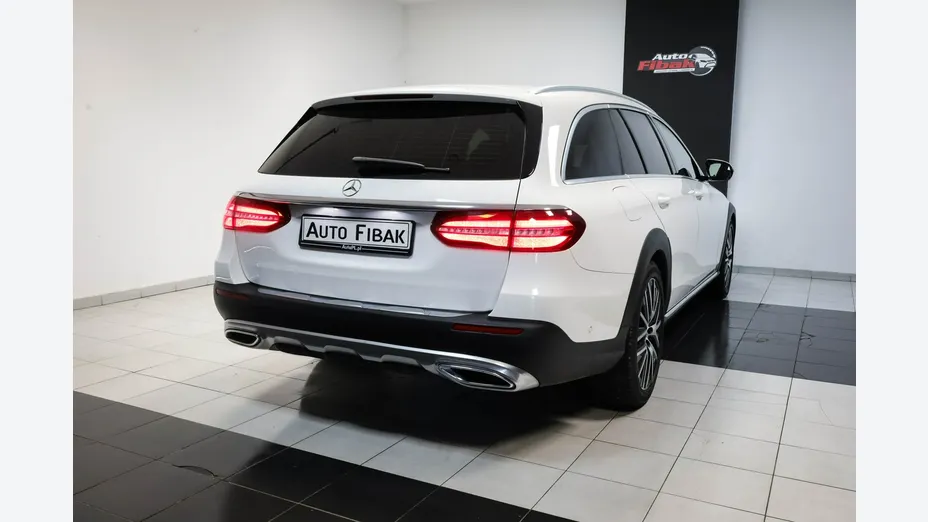 MERCEDES-BENZ E Klasa -