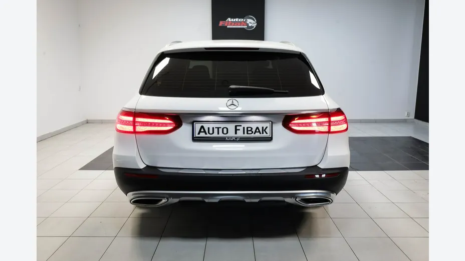 MERCEDES-BENZ E Klasa -