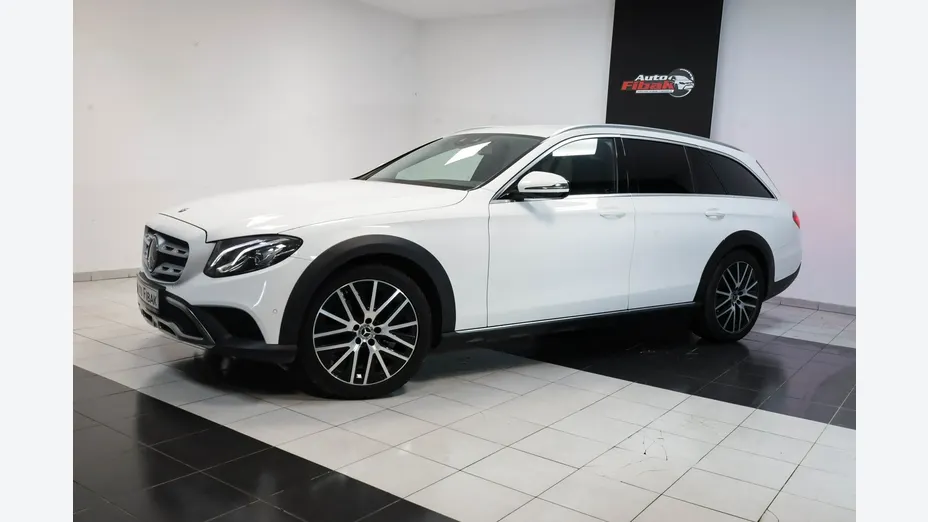 MERCEDES-BENZ E Klasa -