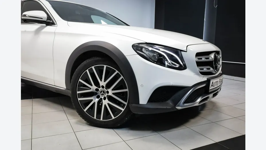 MERCEDES-BENZ E Klasa -