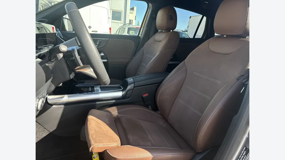 MERCEDES-BENZ GLA GLA 200 mHEV AMG Line 7G-DCT