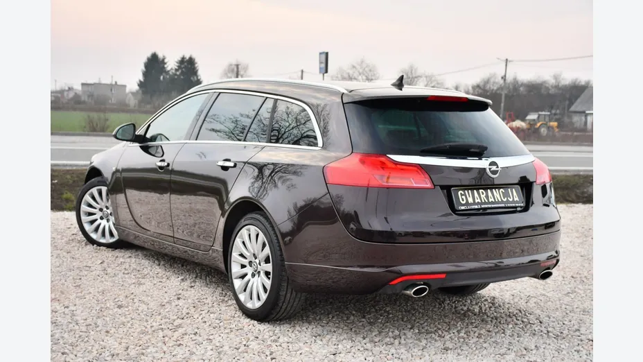 OPEL Insignia -
