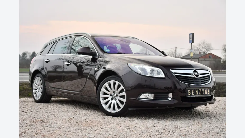 OPEL Insignia -
