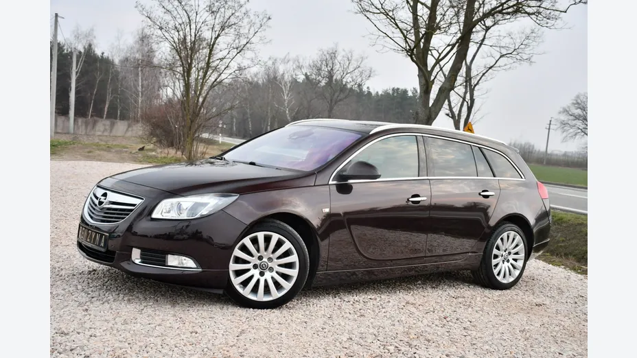 OPEL Insignia -