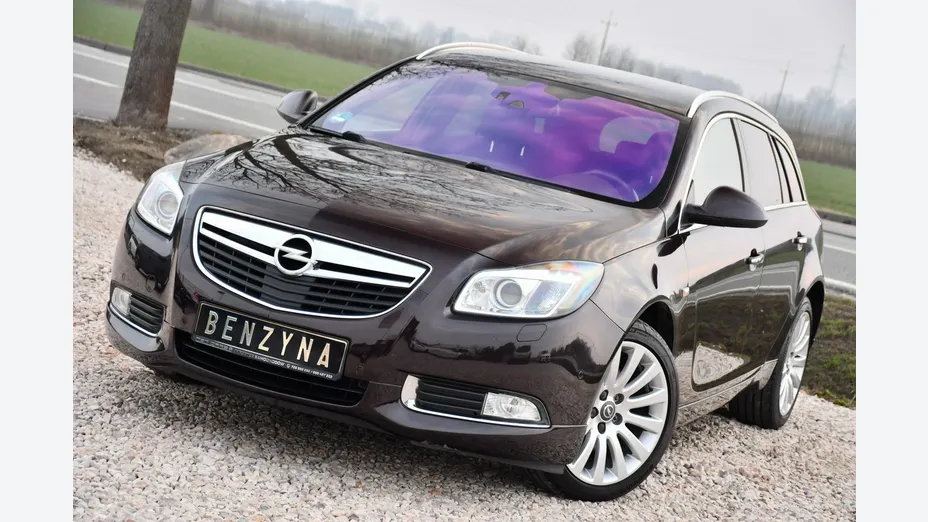 OPEL Insignia -