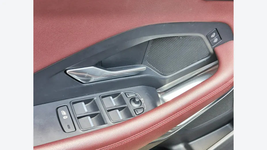 JAGUAR E-Pace -