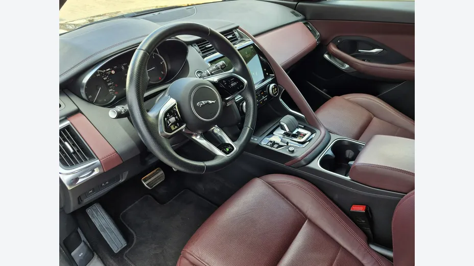 JAGUAR E-Pace -