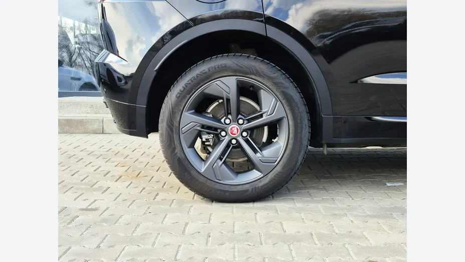 JAGUAR E-Pace -