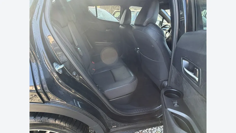 TOYOTA C-HR -