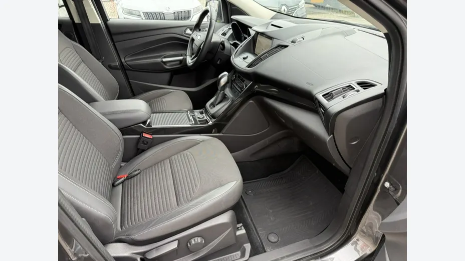 FORD Kuga -