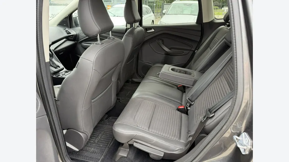 FORD Kuga -