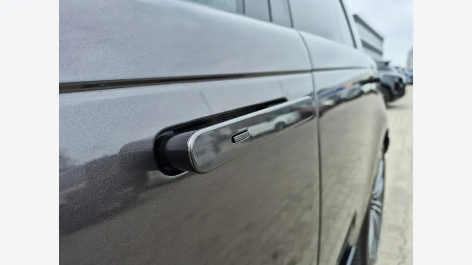 LAND ROVER Range Rover -