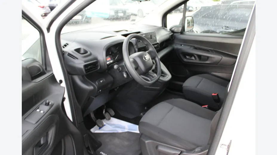 TOYOTA Proace City -