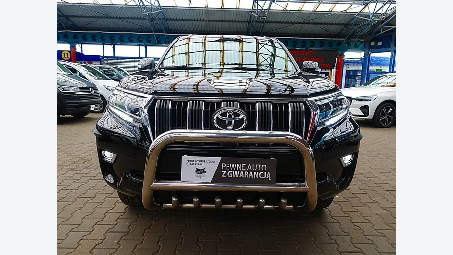 TOYOTA Land Cruiser -