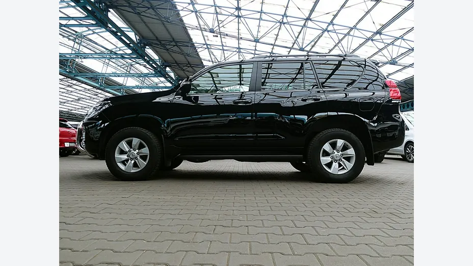 TOYOTA Land Cruiser -