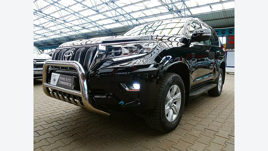 TOYOTA Land Cruiser -