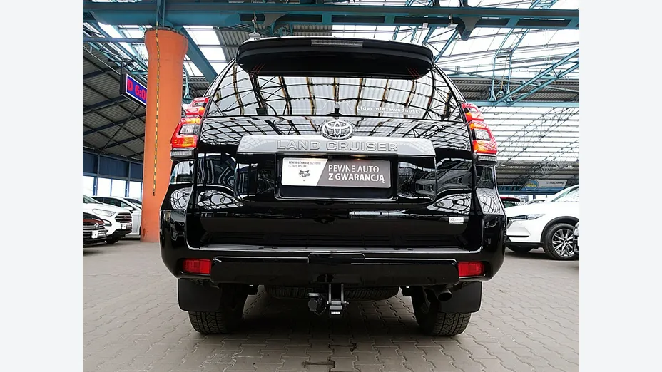 TOYOTA Land Cruiser -