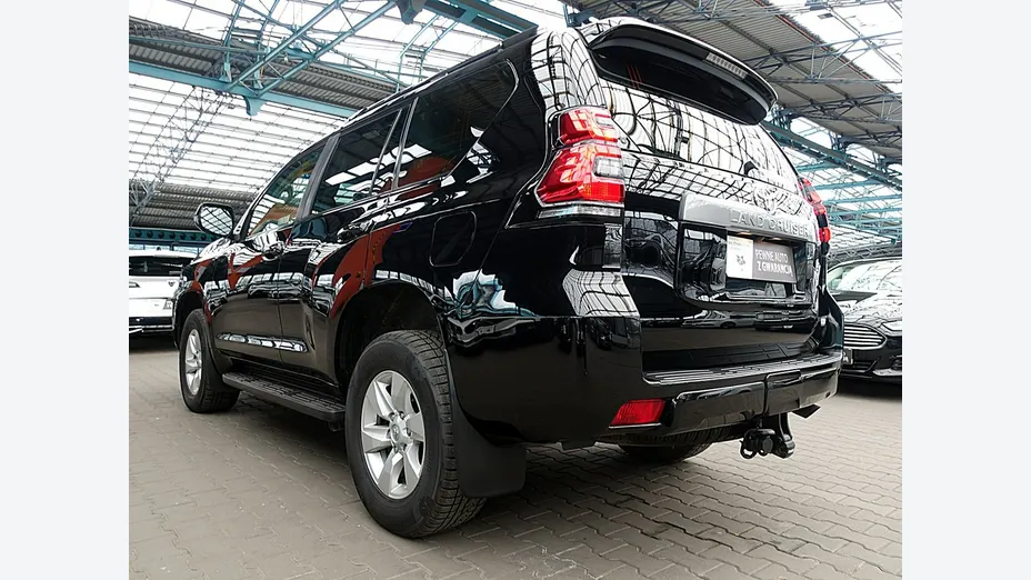 TOYOTA Land Cruiser -