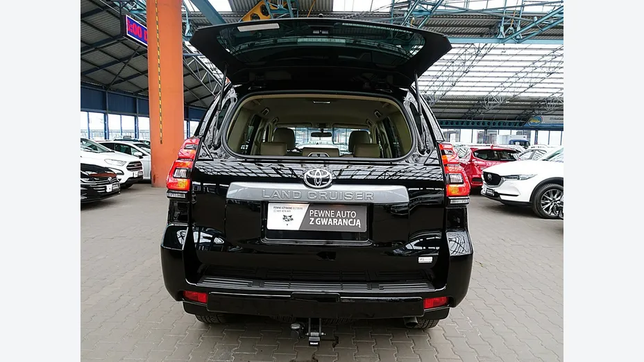 TOYOTA Land Cruiser -