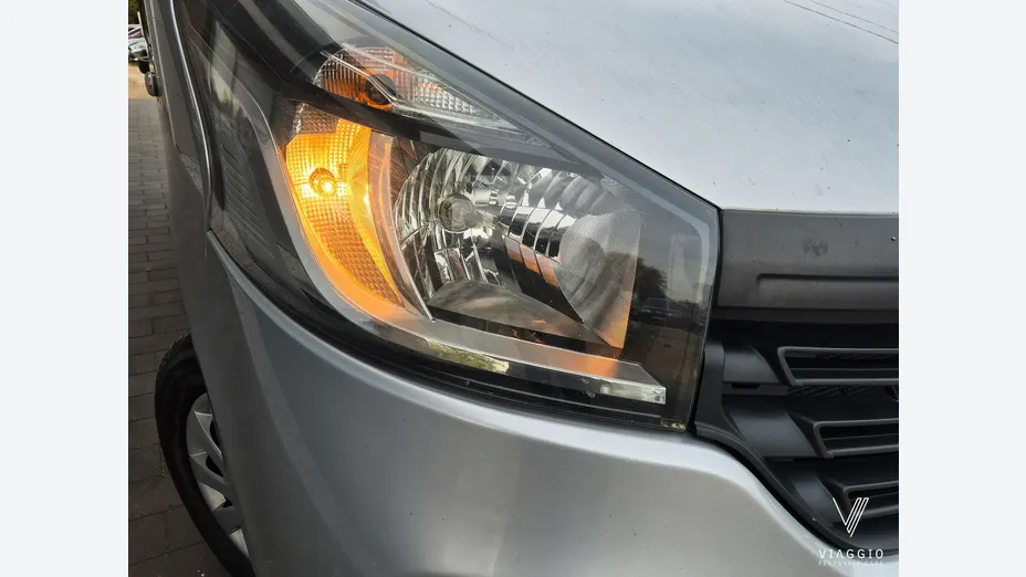 RENAULT Trafic -