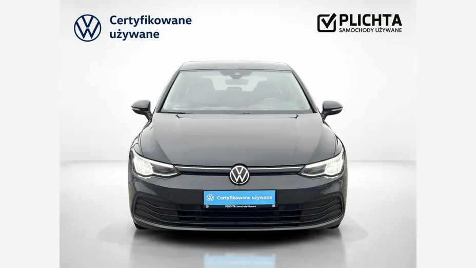 VOLKSWAGEN Golf -