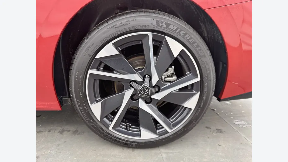PEUGEOT 308 -