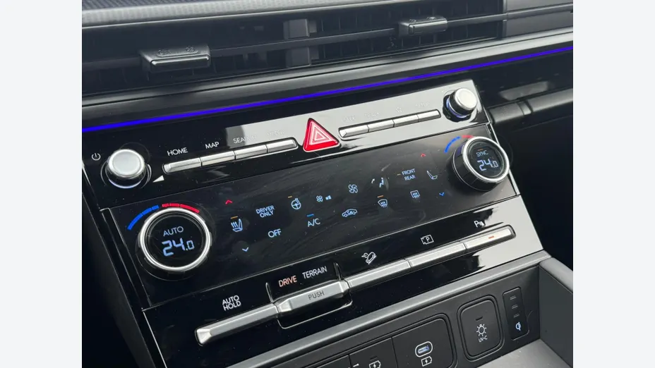 HYUNDAI Santa Fe Santa Fe 1.6 T-GDI HEV Calligraphy 4WD aut 6os.