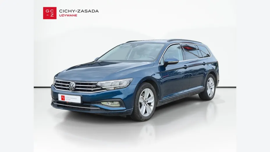VOLKSWAGEN Passat -