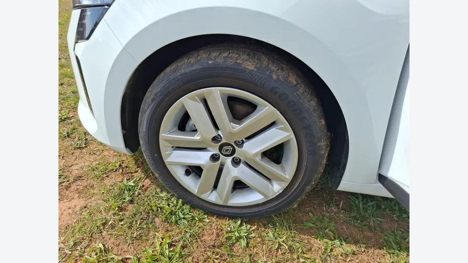 RENAULT Clio -