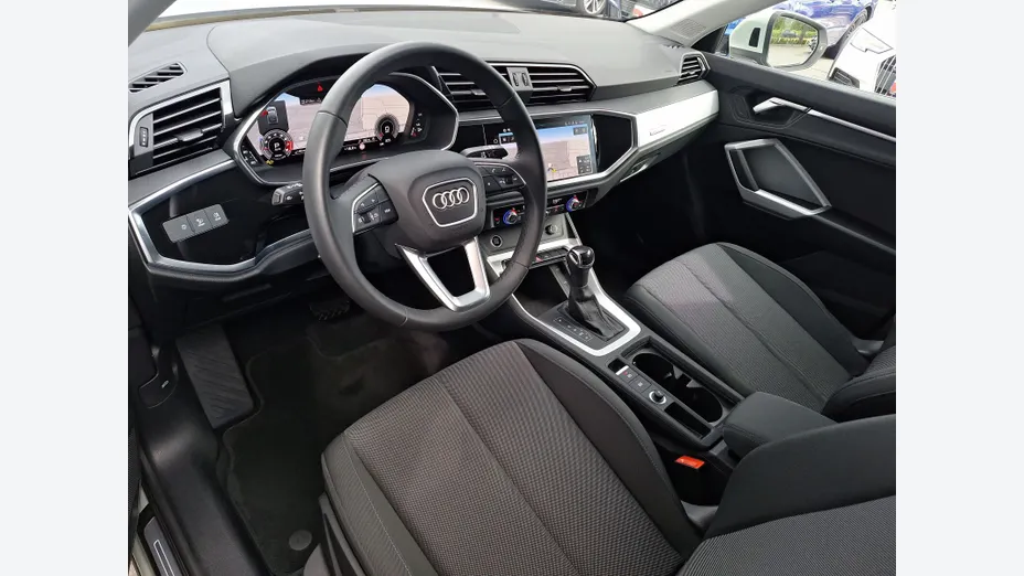 AUDI Q3 Sportback -