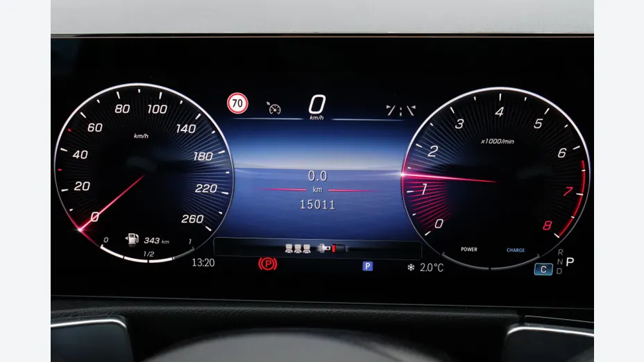MERCEDES-BENZ GLB GLB 200 mHEV AMG Line 7G-DCT