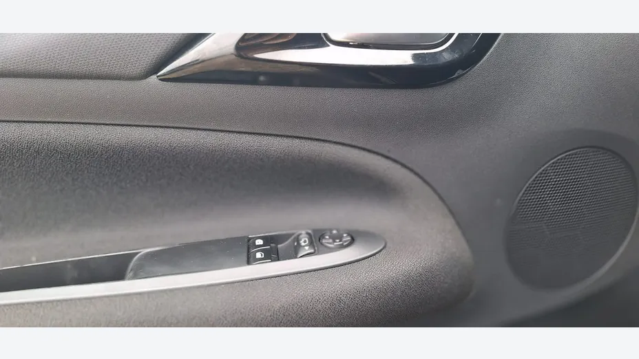 CITROEN DS3 -