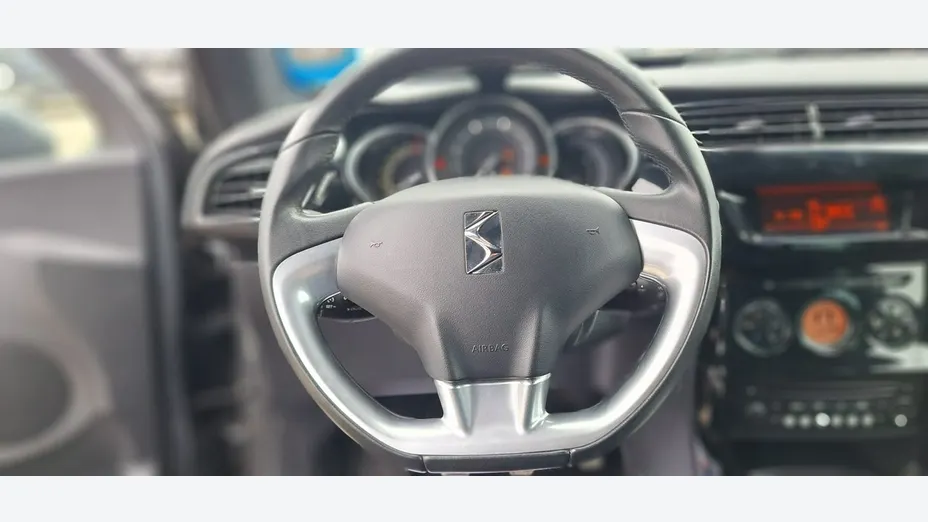 CITROEN DS3 -