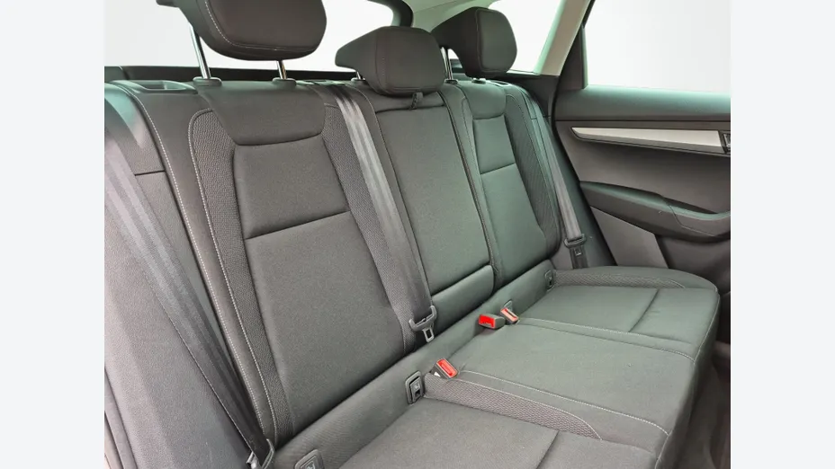 SKODA Karoq -