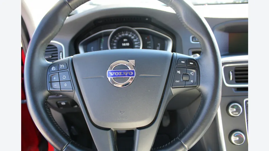 VOLVO S60 -