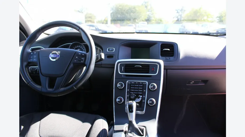 VOLVO S60 -