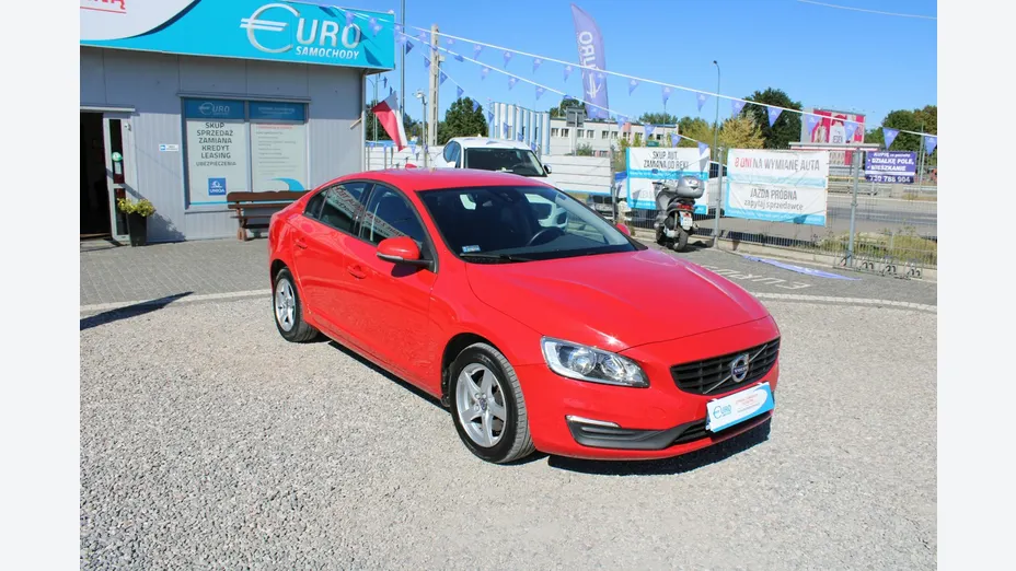 VOLVO S60 -