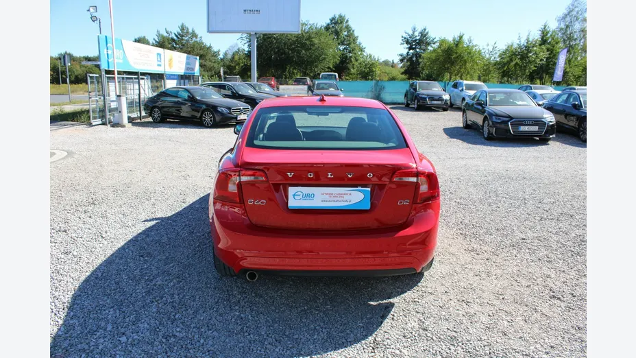 VOLVO S60 -