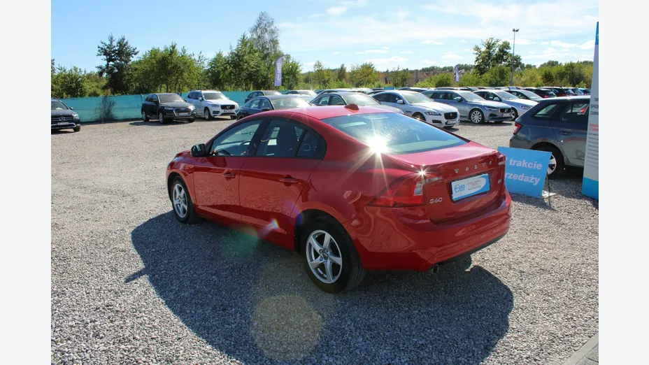VOLVO S60 -