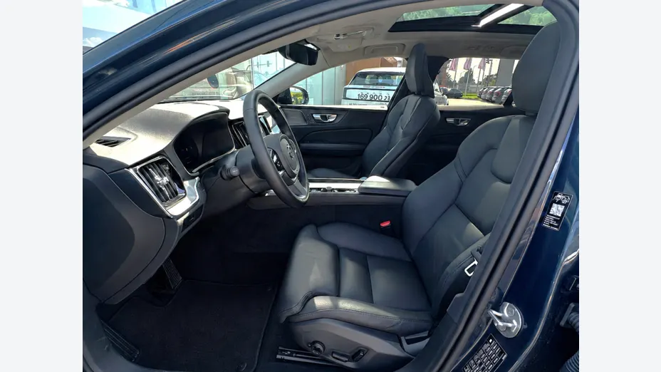 VOLVO V60 V60 B4 B Plus Dark aut