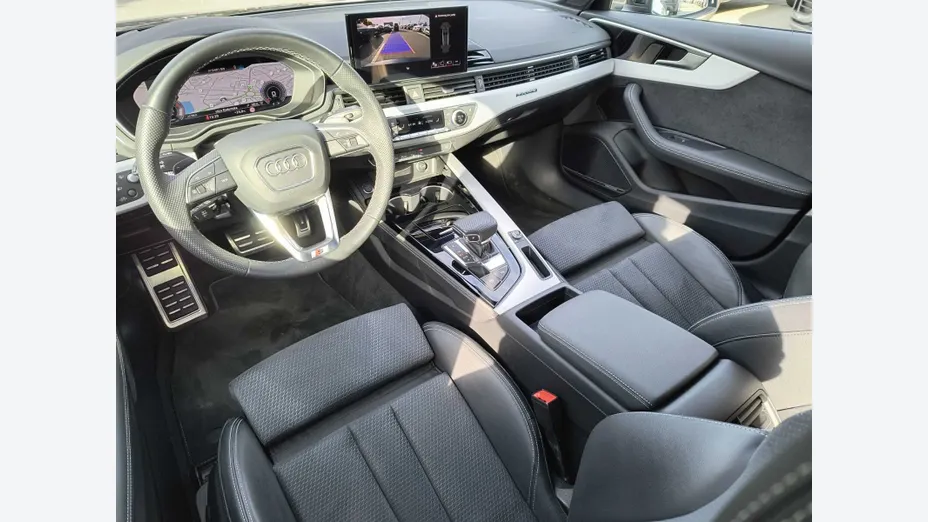 AUDI A4 Avant -