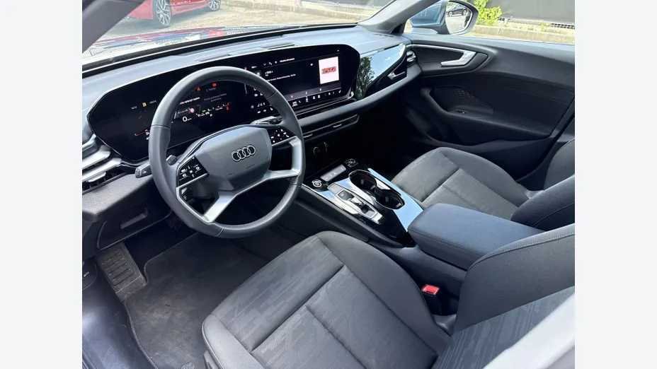 AUDI A5 A5 TFSI 110 kW S tronic