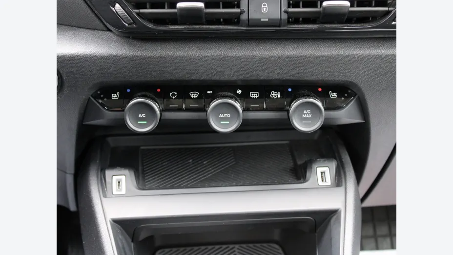 CITROEN C4 X C4 X 1.2 PureTech Shine Pack S&S EAT8