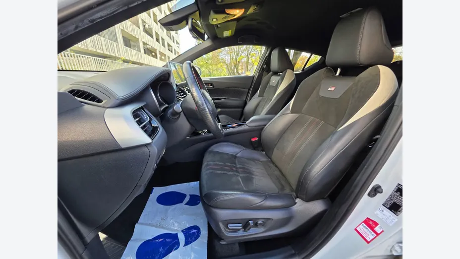 TOYOTA C-HR -
