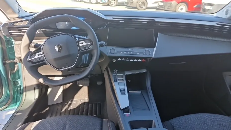 PEUGEOT 308 -