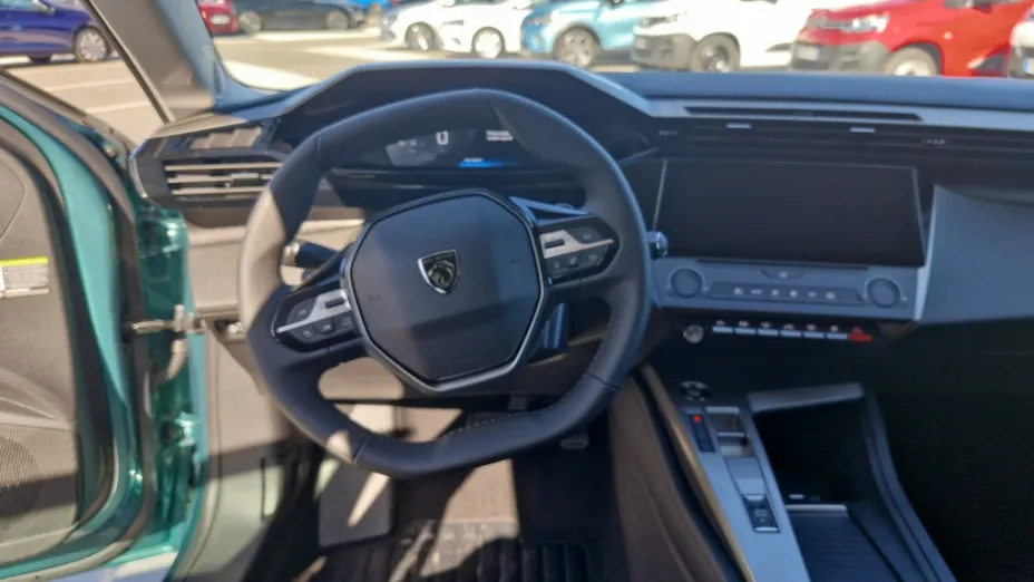 PEUGEOT 308 -